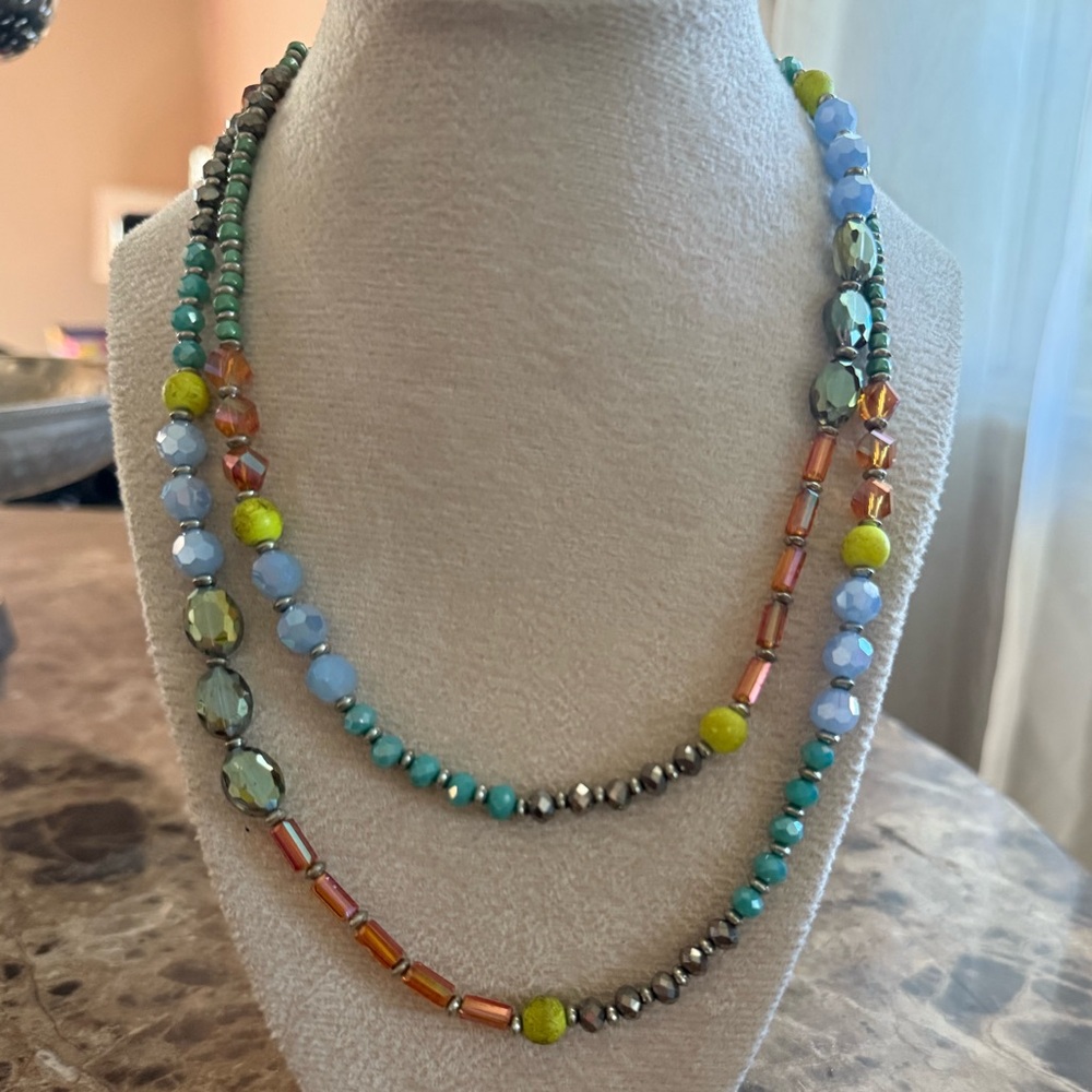 Elegant Multicolor Beaded Necklace